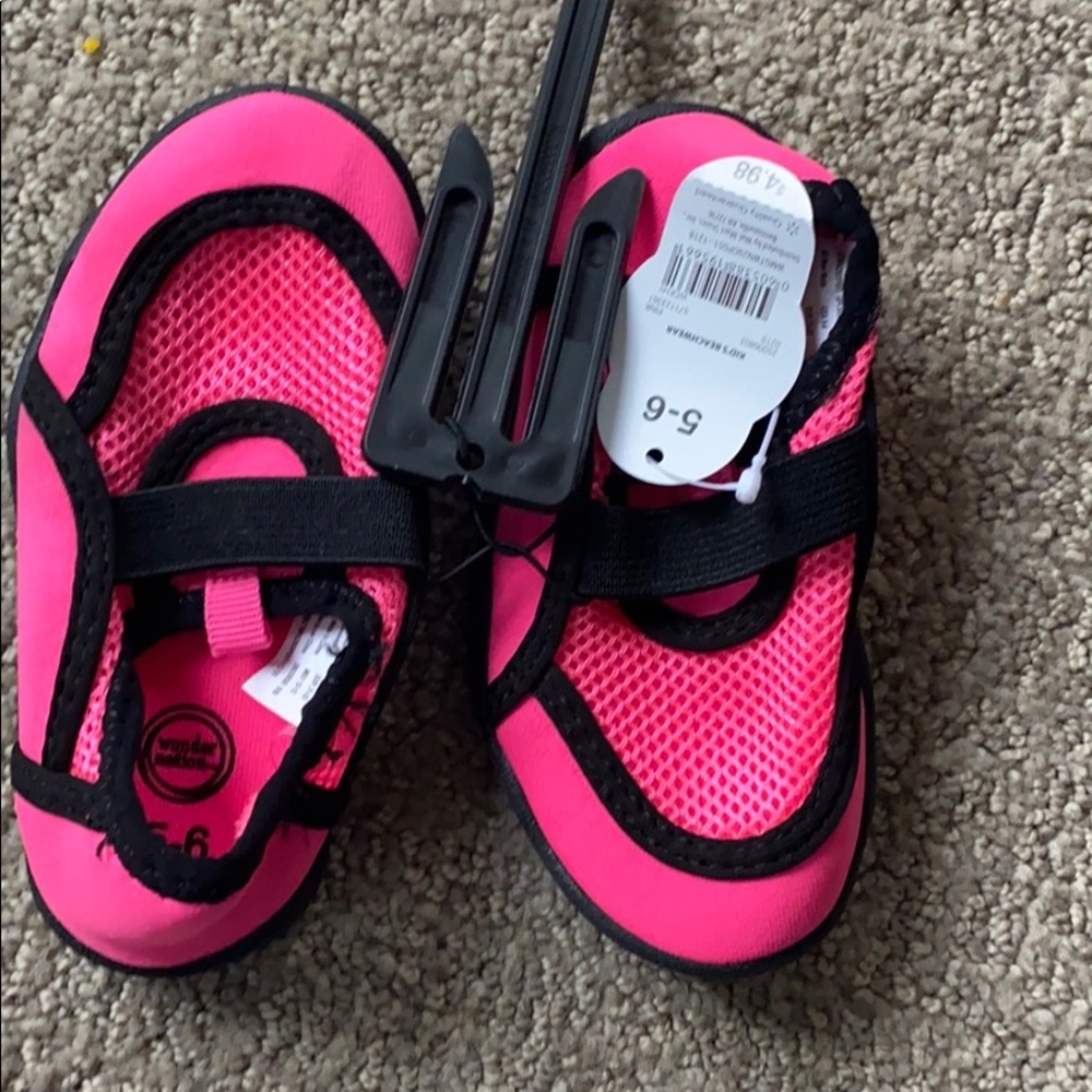 5/6 toddler swim shoes